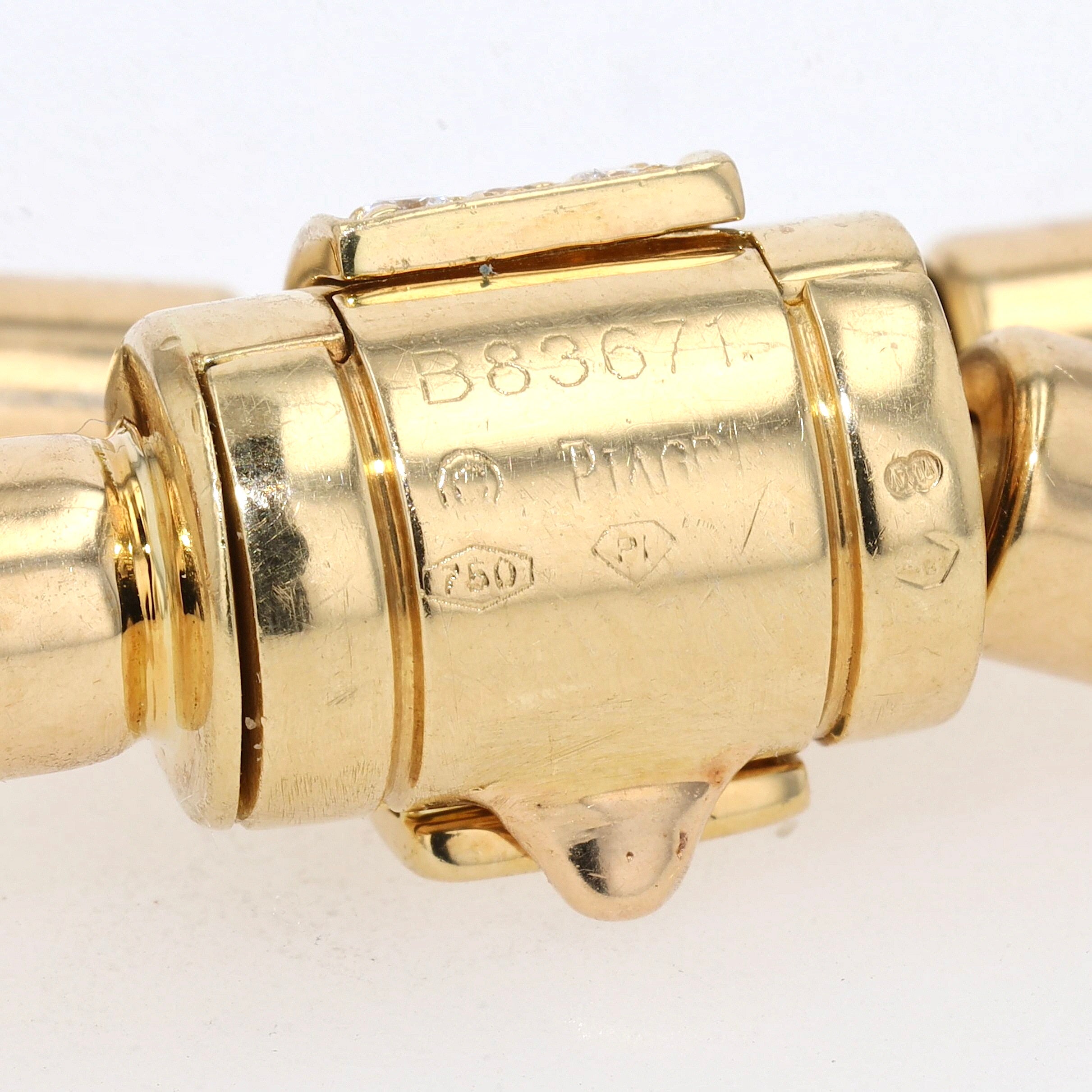 Piaget necklace with Brilliants, Pendant from Wempe with an amethyst approx. 74 ct in 750 gold, lock with Piaget hallmarks