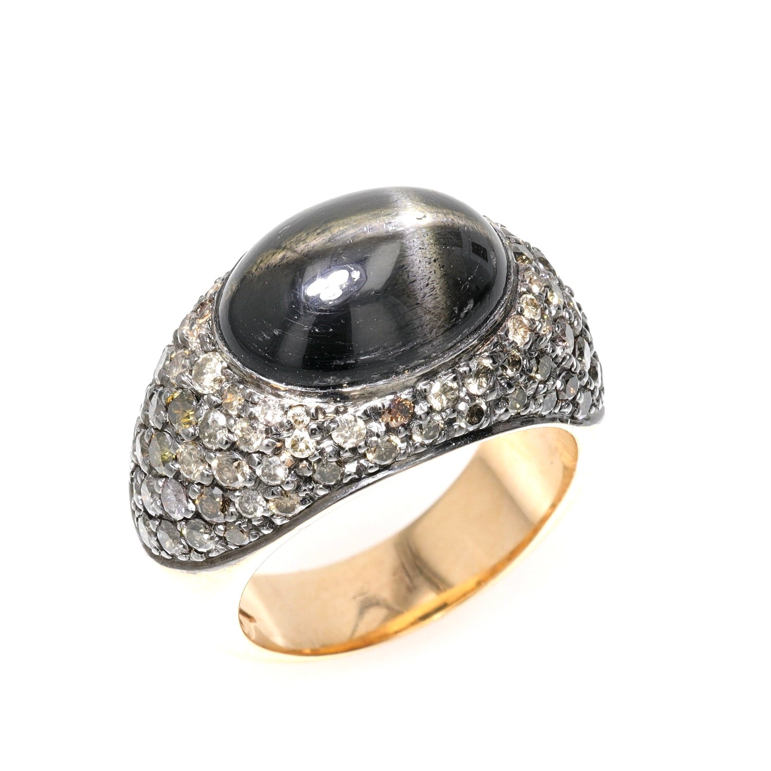 Ring in 750er Gelbgold mit einem Stern-Diopsid und insgesamt ca. 1,65 ct  Brillanten, stehend