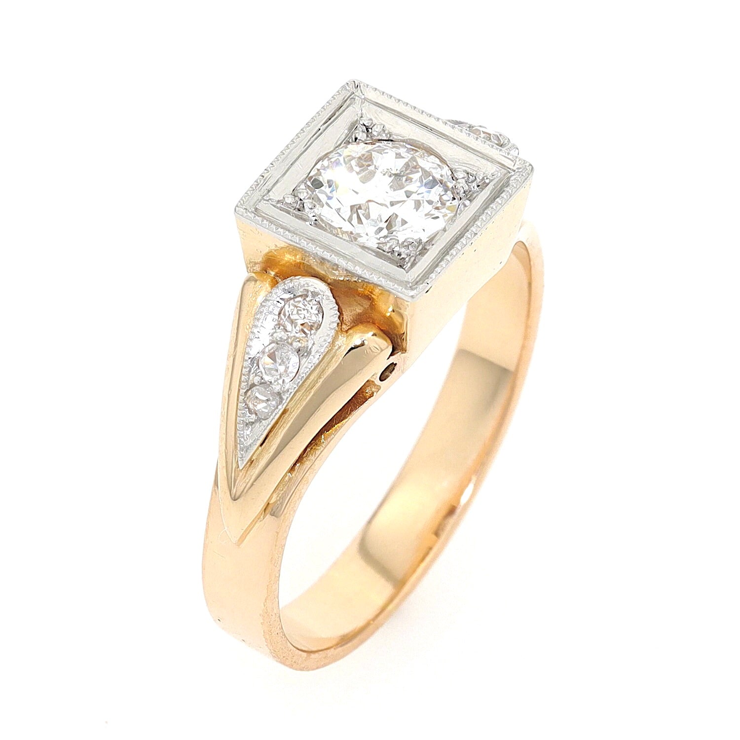 Ring um 1920 in 750er Gelbgold mit Platin und Diamanten, stehend