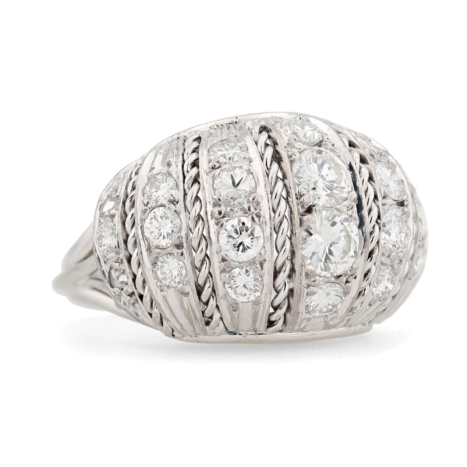Ring in 585er Weißgold mit Brillanten und Diamanten, liegend rechts gedreht