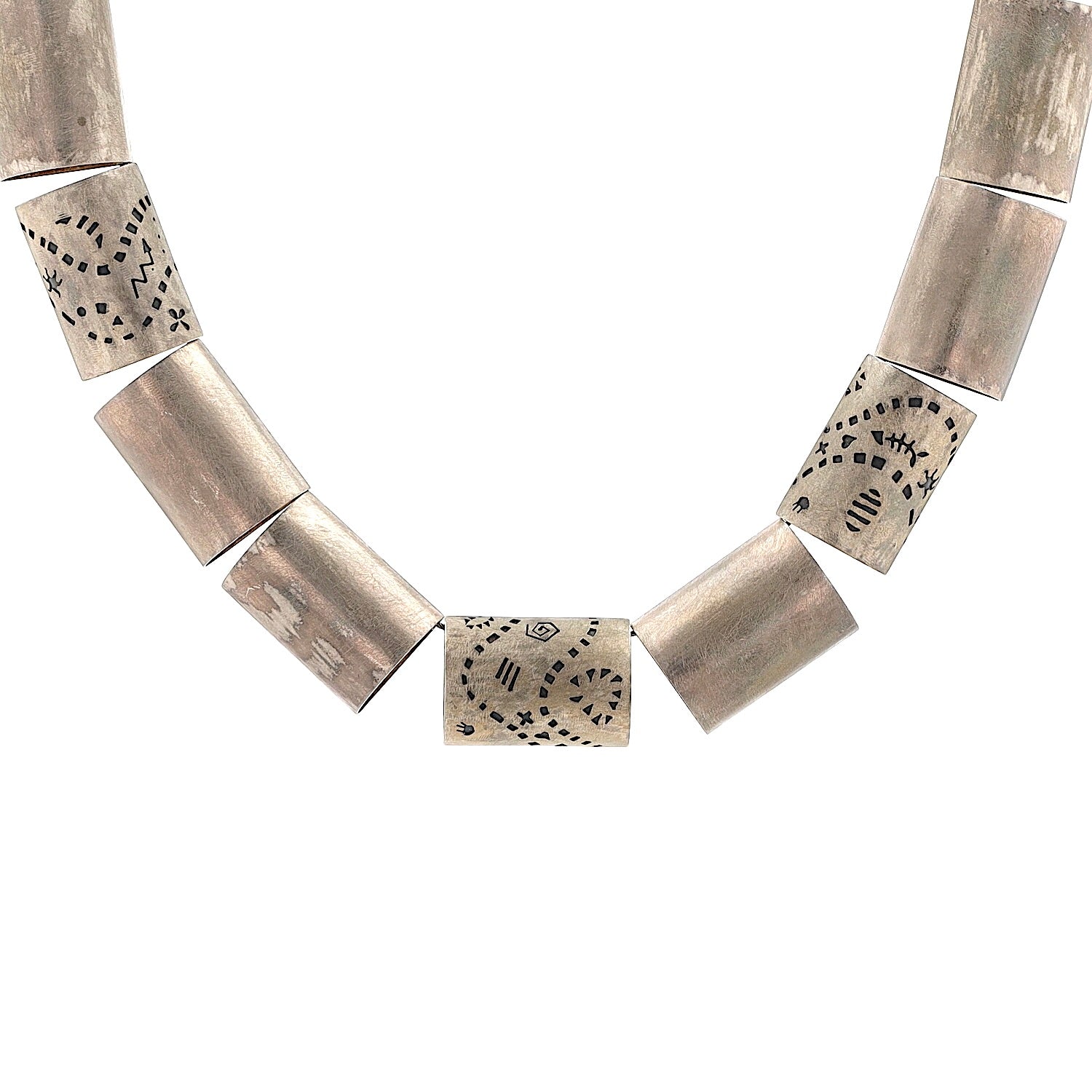 Designer Silbercollier, hängend frontal