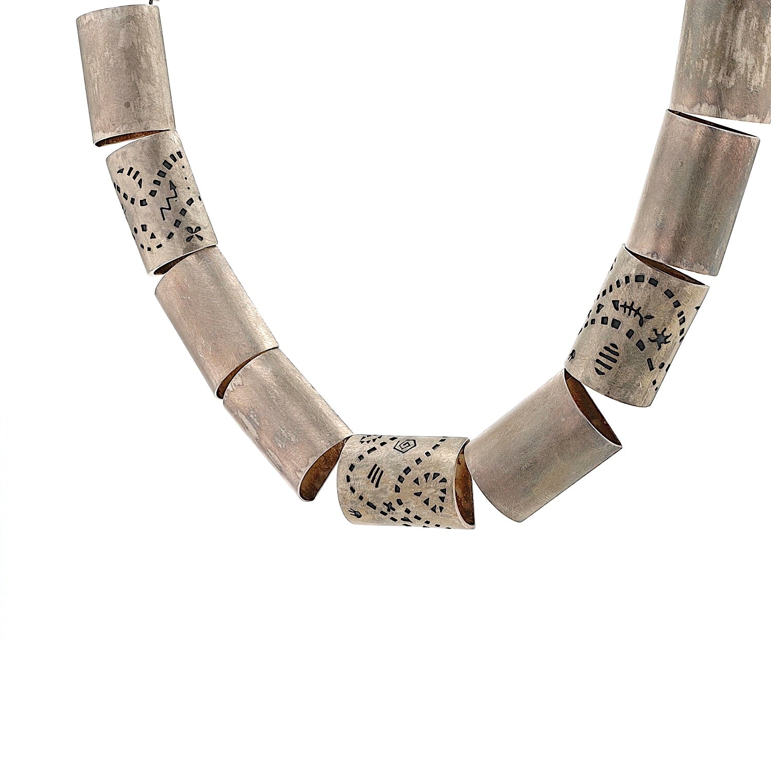 Designer Silbercollier, hängend links gedreht