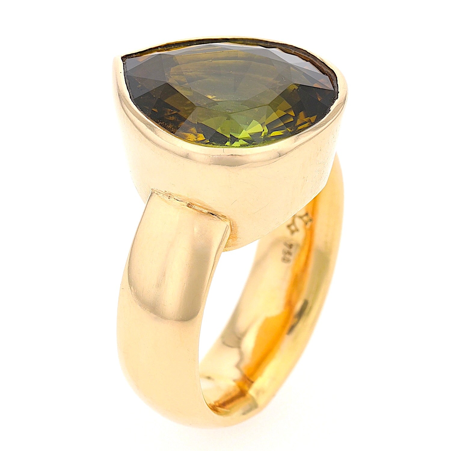 Ring in 750er Gelbgold mit einem Turmalin, stehend