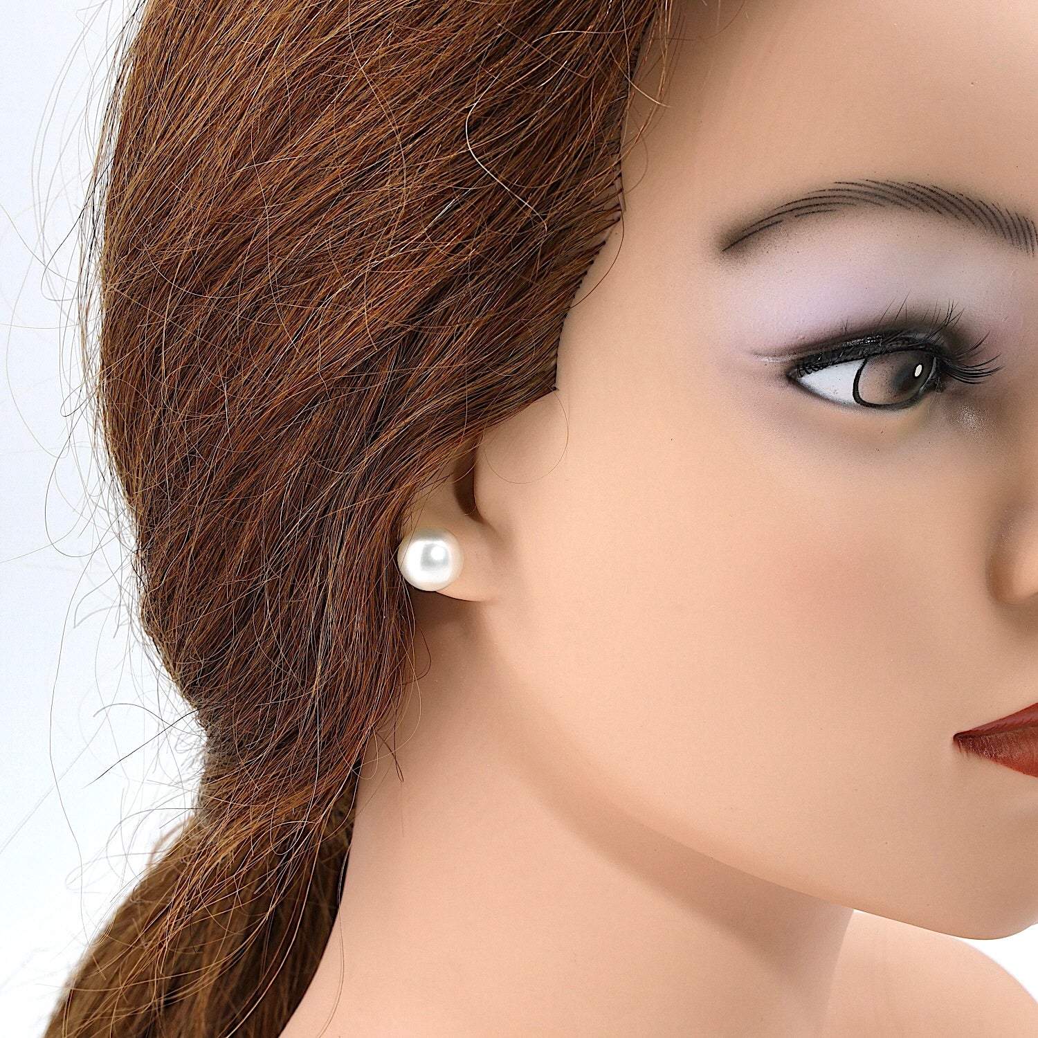 1 Paar Ohrstecker in 585er Gelbgold mit je einer Zuchtperle, einzelnd am Ohr