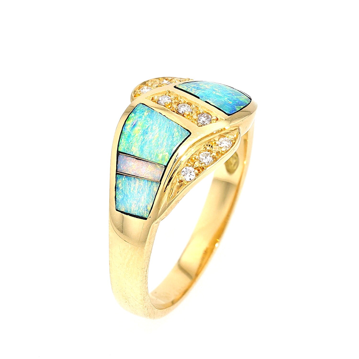 Ring in 18 kt Gelbgold mit Opalen und Brillanten, stehend