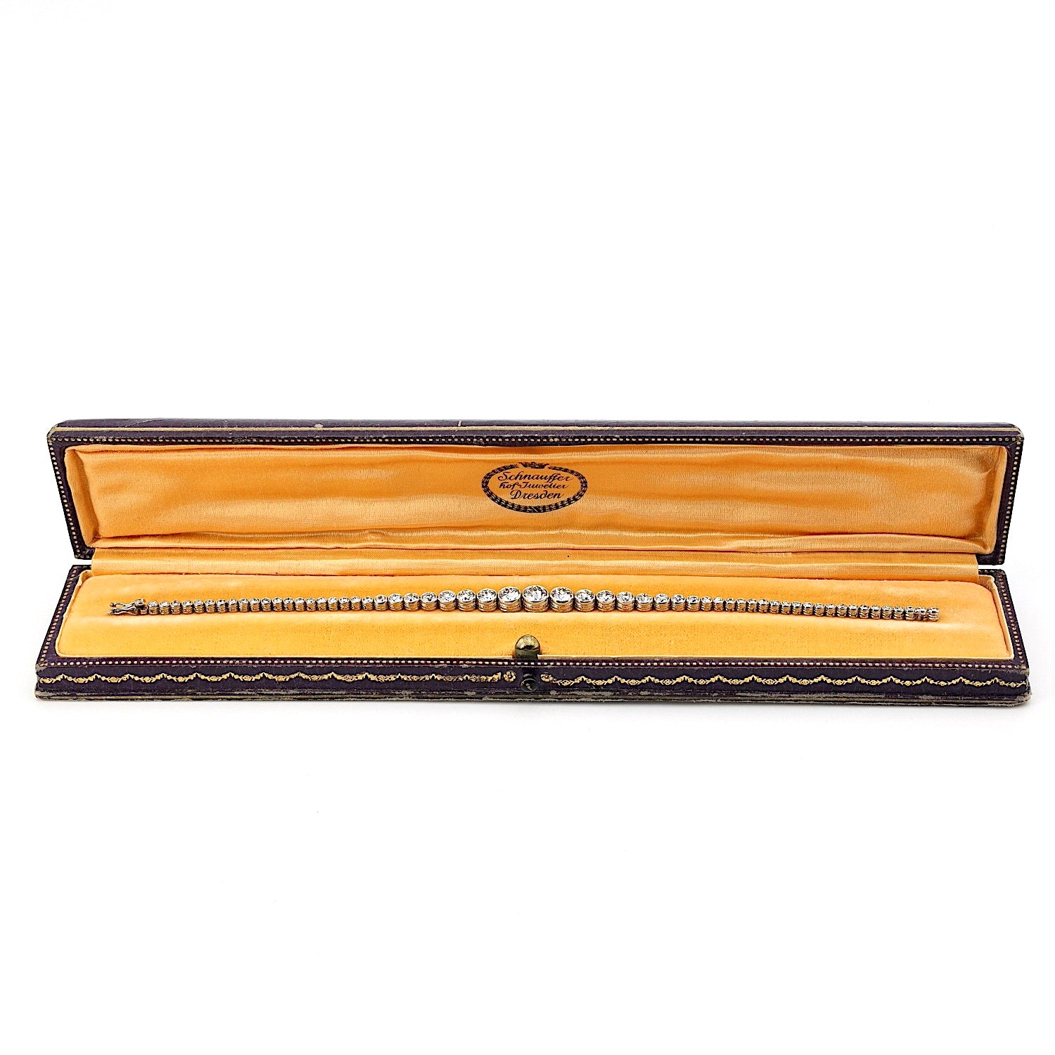 Art Deco Tennisarmband in Platin mit insgesamt ca. 5,1 ct Diamanten, Armband mit Box frontal