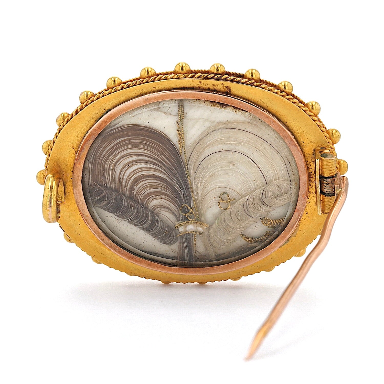 Viktorianische Brosche aus 9 kt Gelbgold mit Onyx und Saatperlen, liegend Rückseite