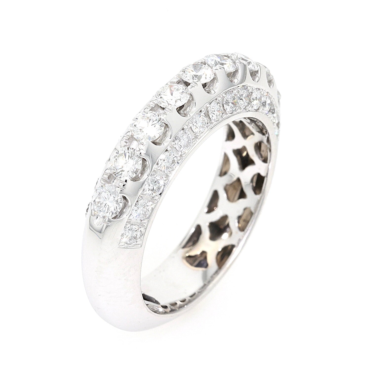 Ring in 750er Weißgold mit Brillanten, gesamt ca. 1,0 ct, stehend