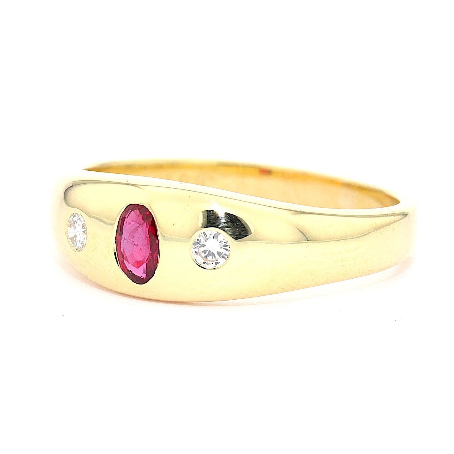 Ring in 585er Gelbgold mit einem Rubin und Brillanten, liegend links gedreht