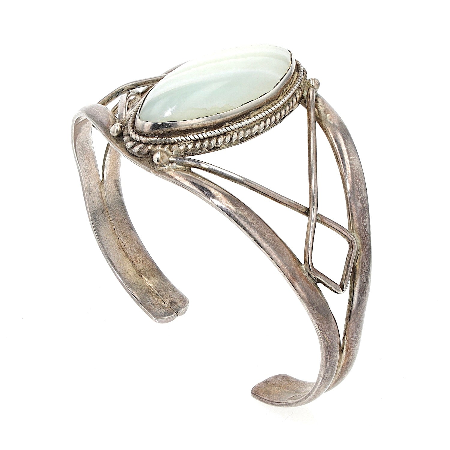 Vintage Armreif in 925er Silber mit einem Achat-Cabochon, ca. 27 ct, stehend gedreht