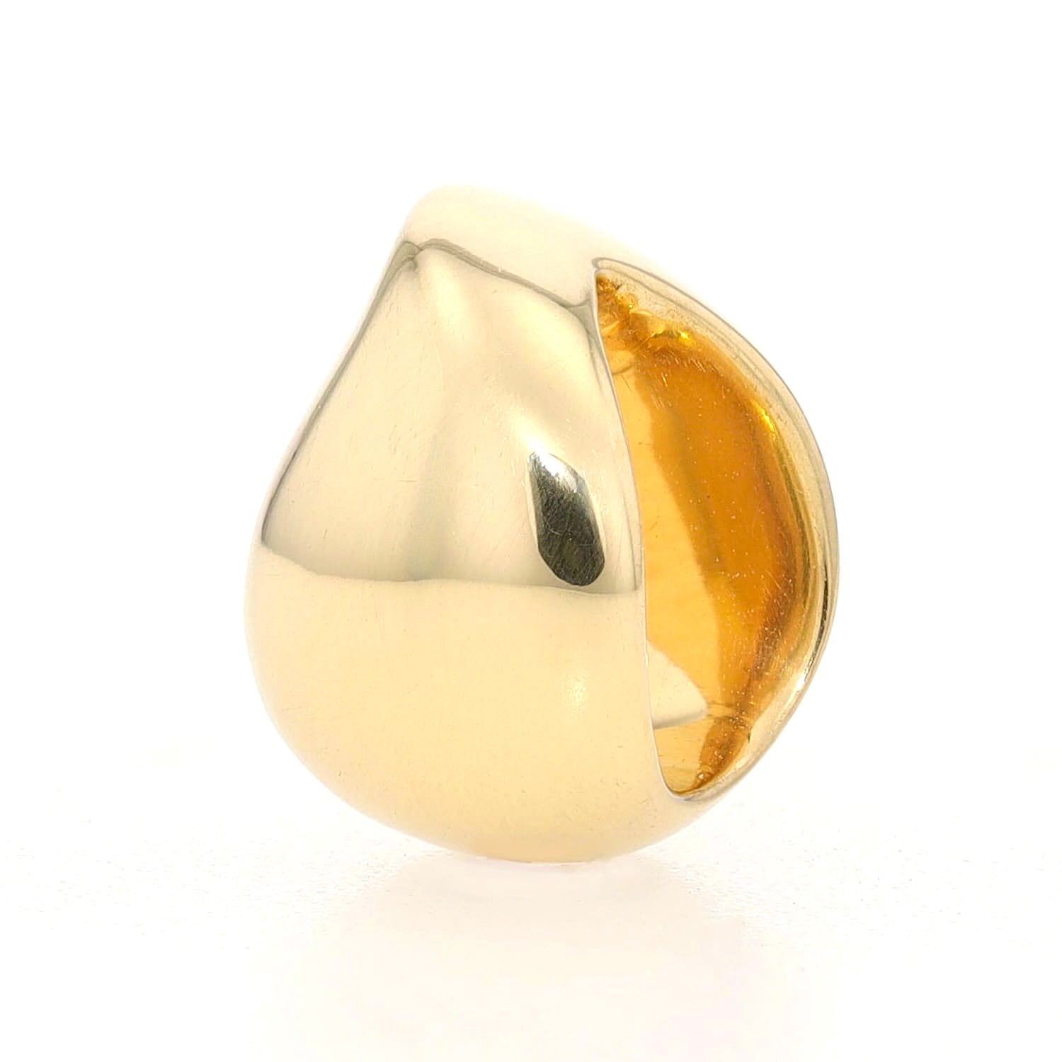 Anhänger von Tamara Comolli in 750er Gold, stehend frontal von vorne