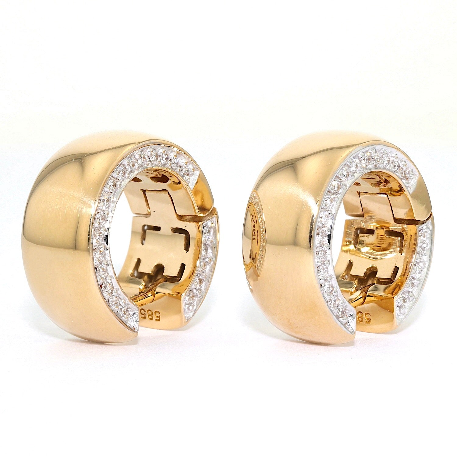 Toni Gard Kreolen aus 585er Gelbgold mit Brillanten, stehend rechts gedreht