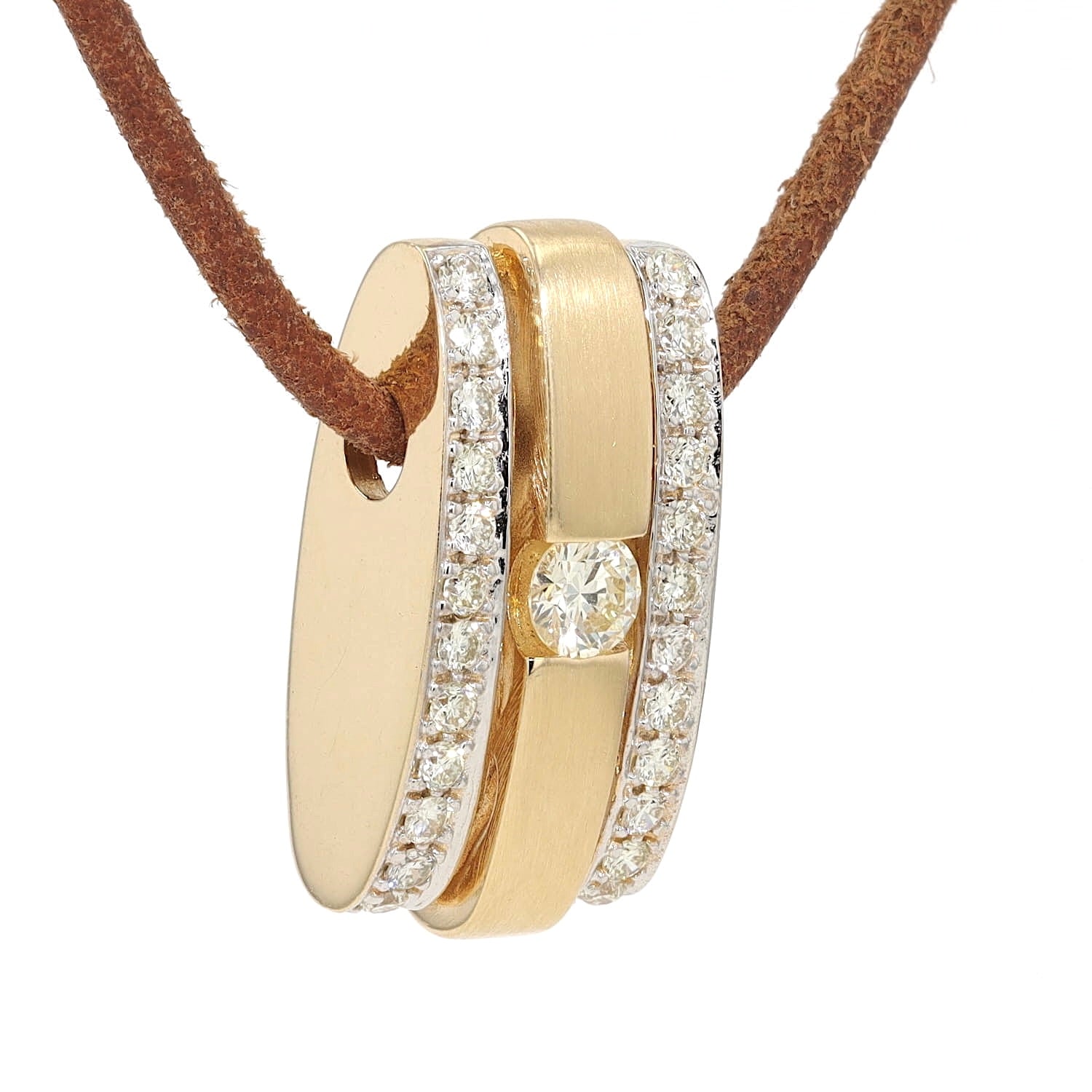 Anhänger in 585er Gelbgold mit Brillanten, hängend rechts gedreht
