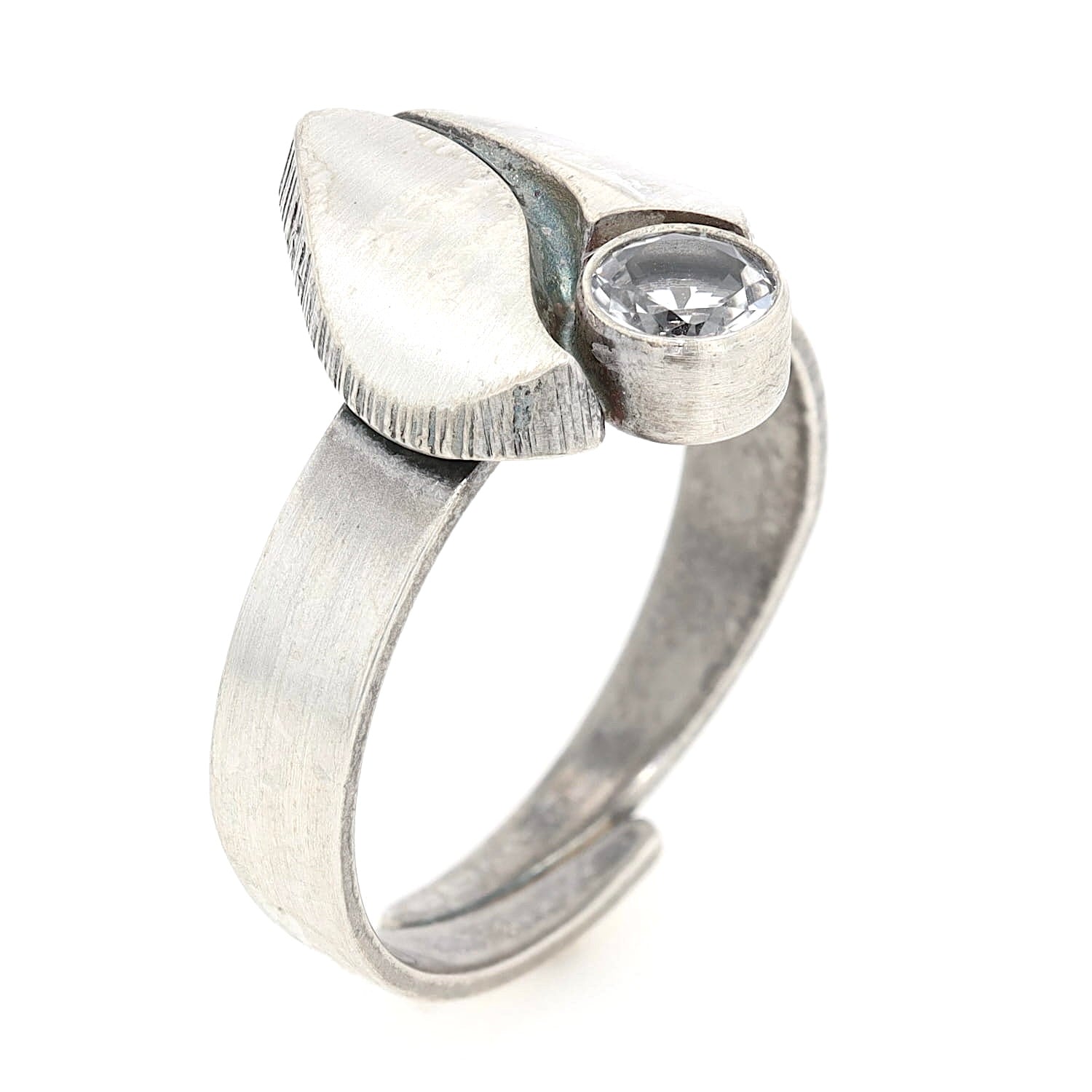 Karl Laine Ring in 925er Silber mit einem Bergkristall, stehend