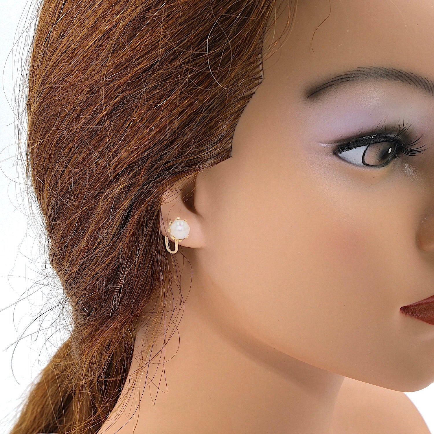 Vintage Ohrringe mit Ohrschrauben aus 585/750er Gelbgold mit je einer Zuchtperle, einzelnd am Ohr