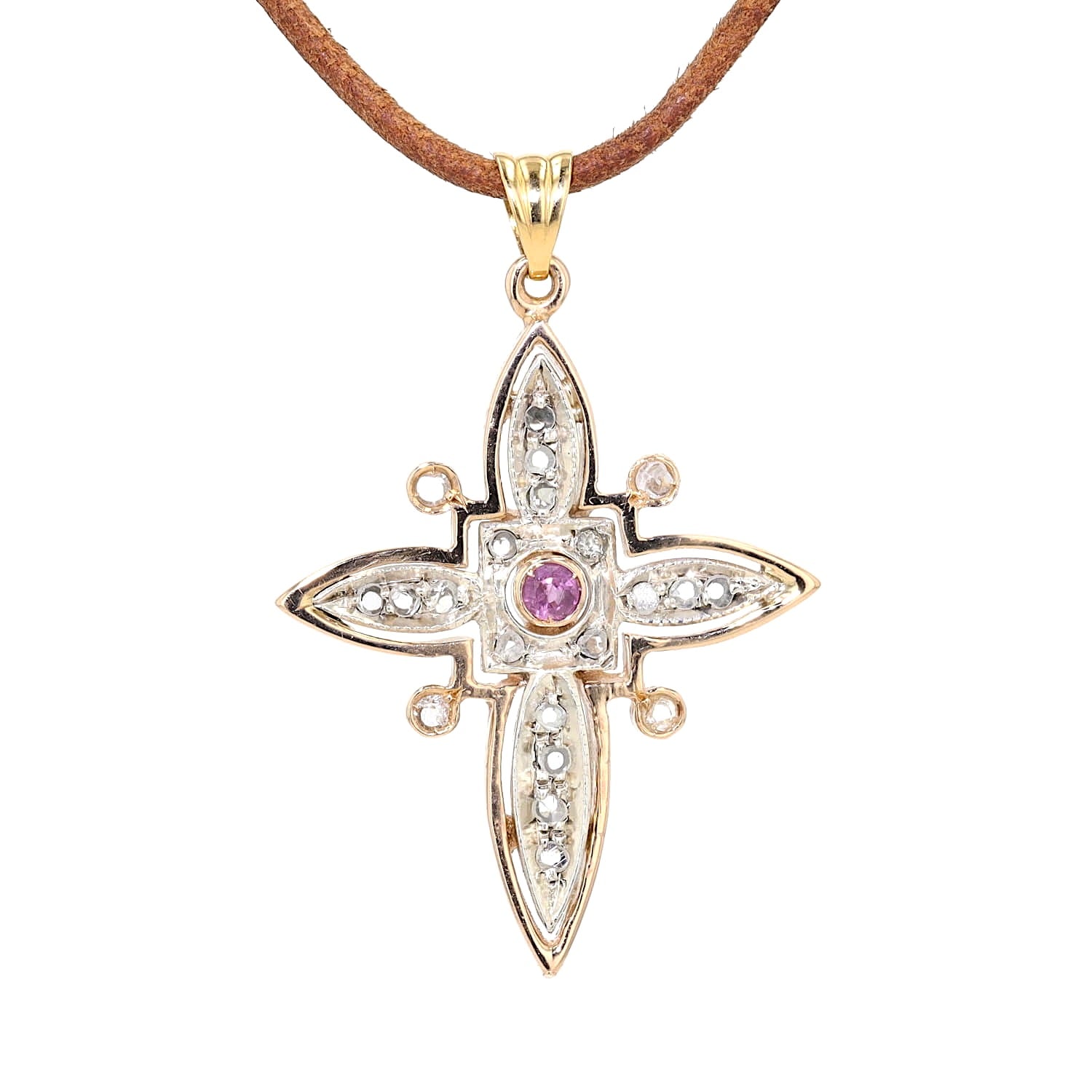 Kreuz Anhänger in 585er Roségold und Silber mit einem Rubin und Diamanten, hängend frontal