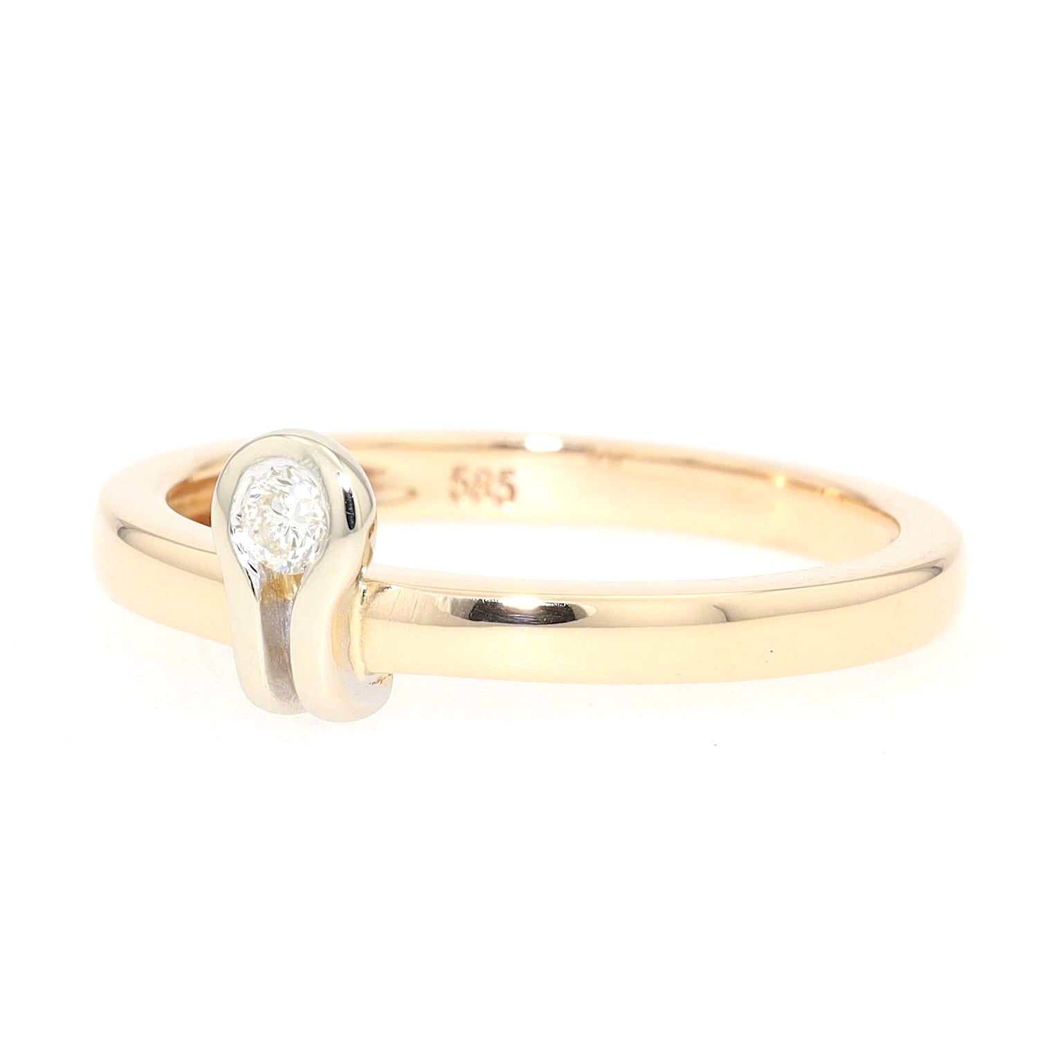 Ring 585er Gelbgold mit einem Brillanten, liegend links gedreht