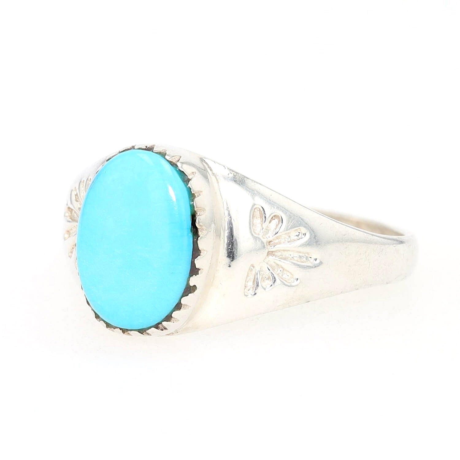 Ring in 935er Silber mit einem rekonstruierten Türkis, liegend links gedreht
