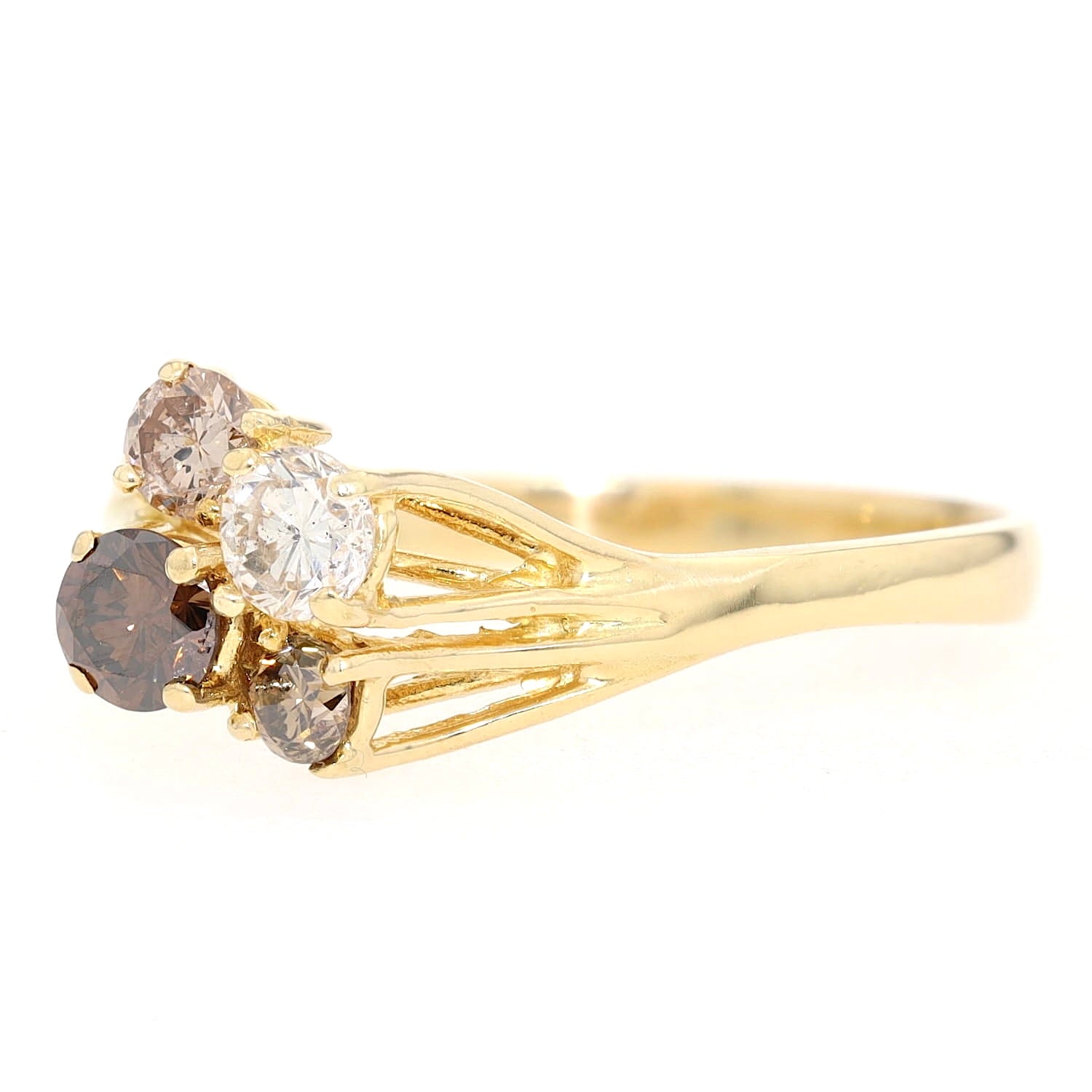Ring in 750er Gelbgold mit mehrfarbigen Brillanten, liegend links gedreht