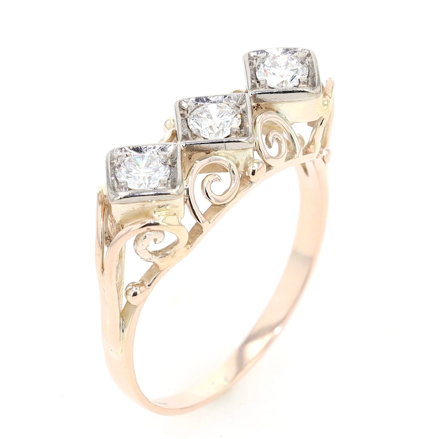 Ring in 585er Gelbgold mit 3 Brillanten, stehend