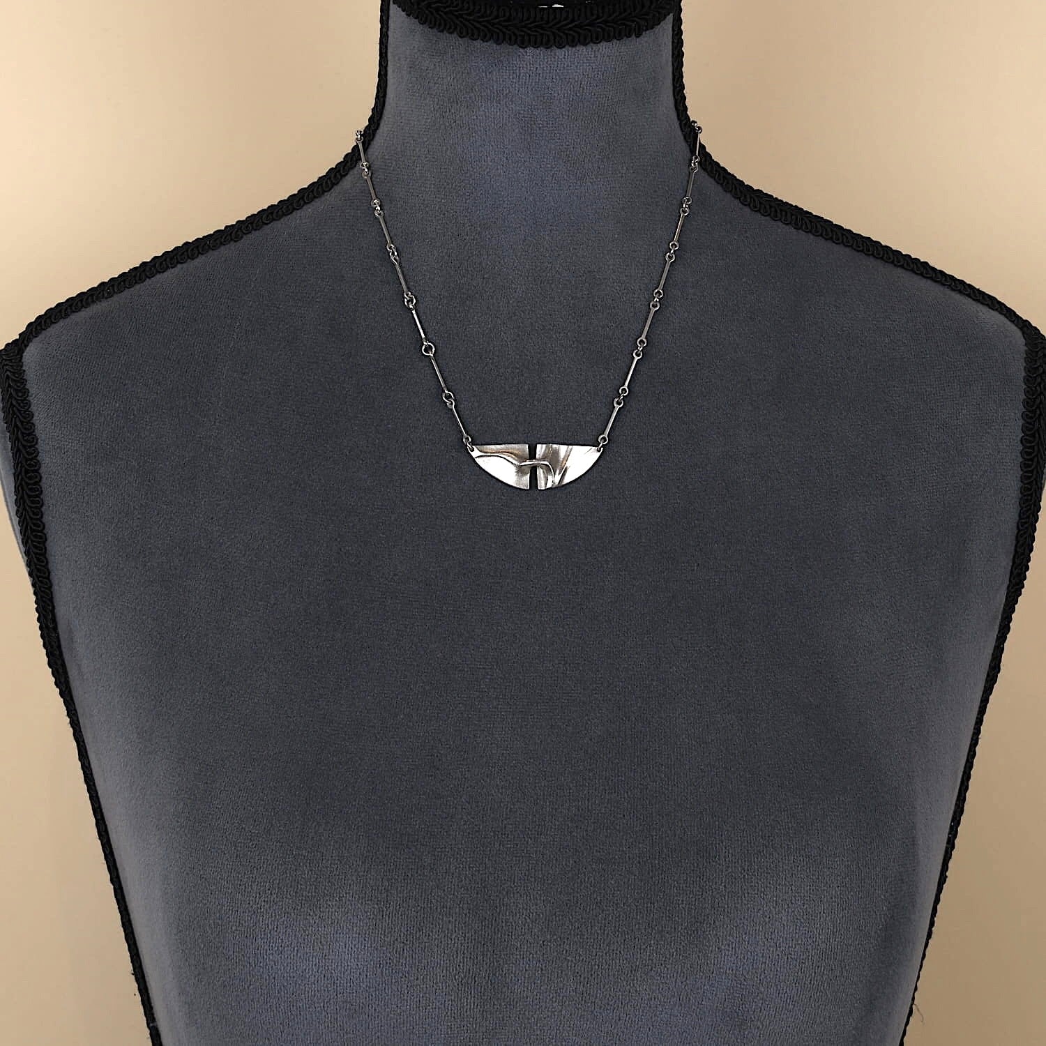 Lapponia Collier von Björn Weckström in 925er Silber, an der Büste