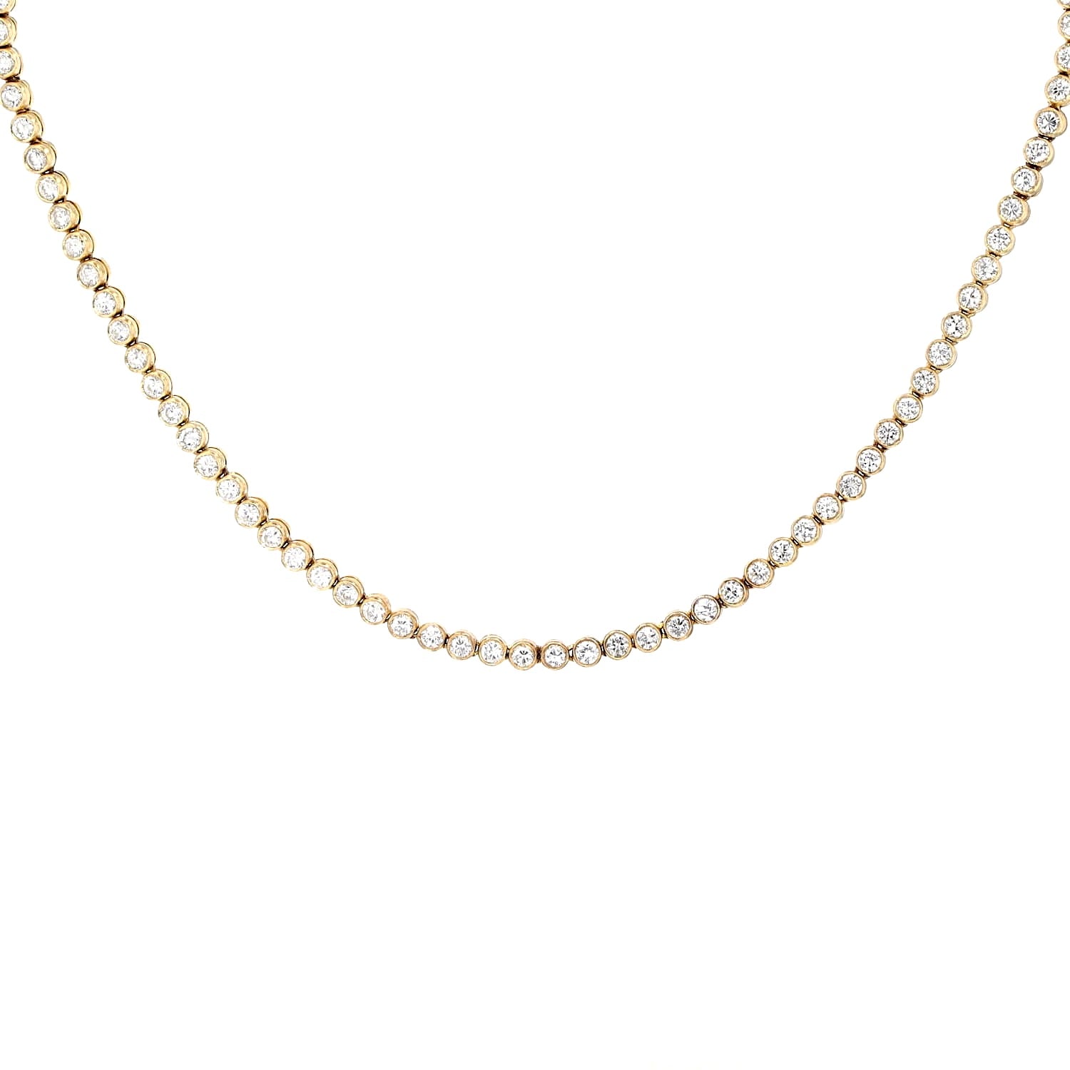 Tenniscollier in 925er Silber, vergoldet mit weißen Cubic Zirkonias, hängend frontal