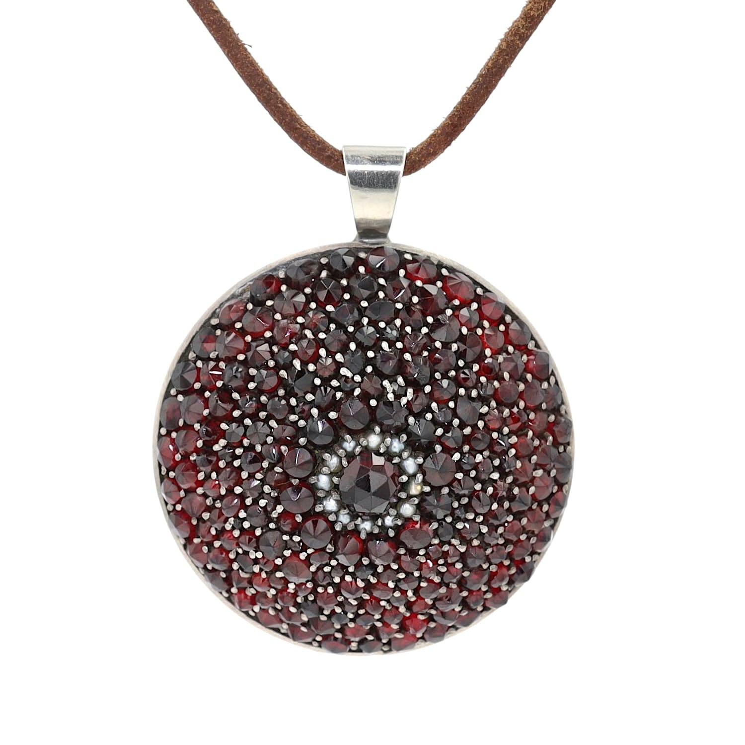 vintage pendant/brooch Tombac with Bohemian grenades, hanging frontally