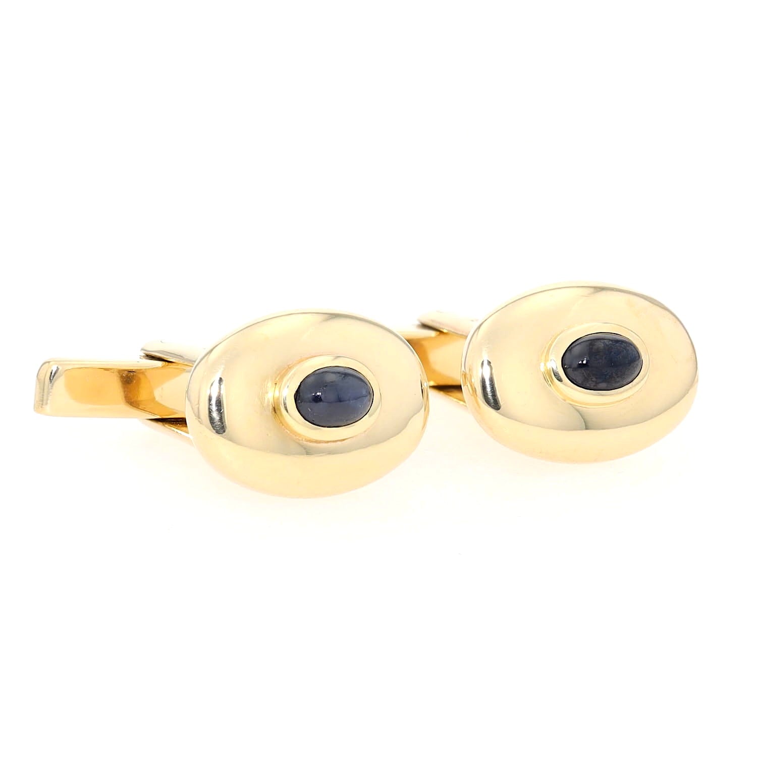 Pair of cufflinks from Quinn in 585 yellow gold, each with a sapphire cabochon, turned lying on the right