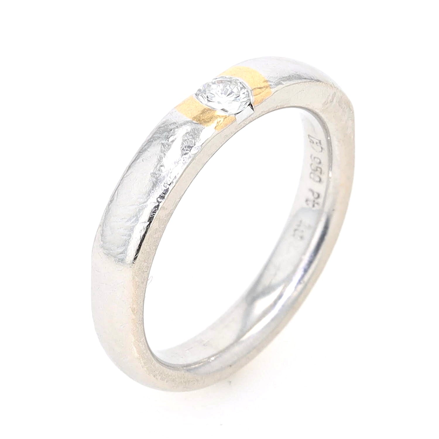 Henrich & Denzel Ring in 950er Platin mit Goldauflage und einem Brillanten ca. 0,10 ct, stehend