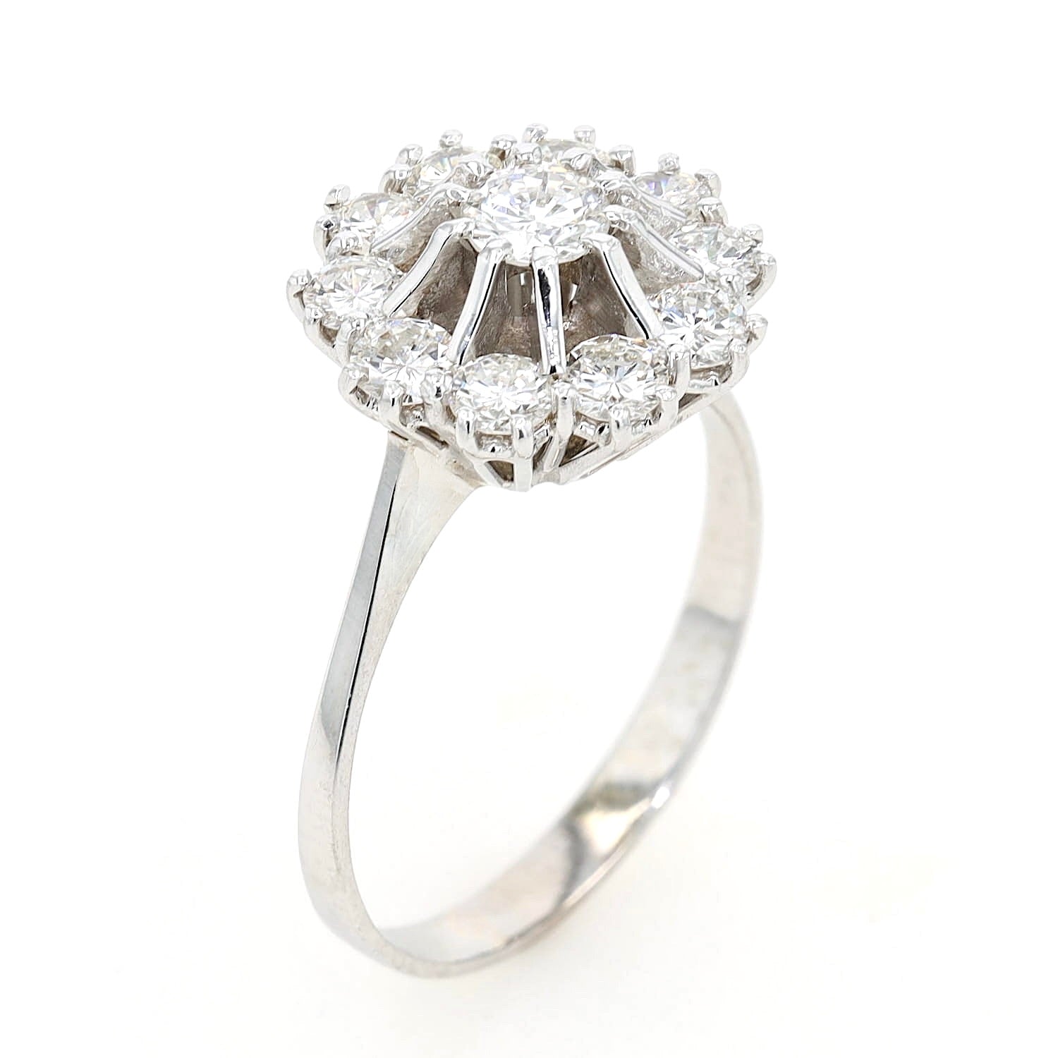 Entourage-Ring in 750er Weißgold mit 1,5 ct Brillanten, stehend