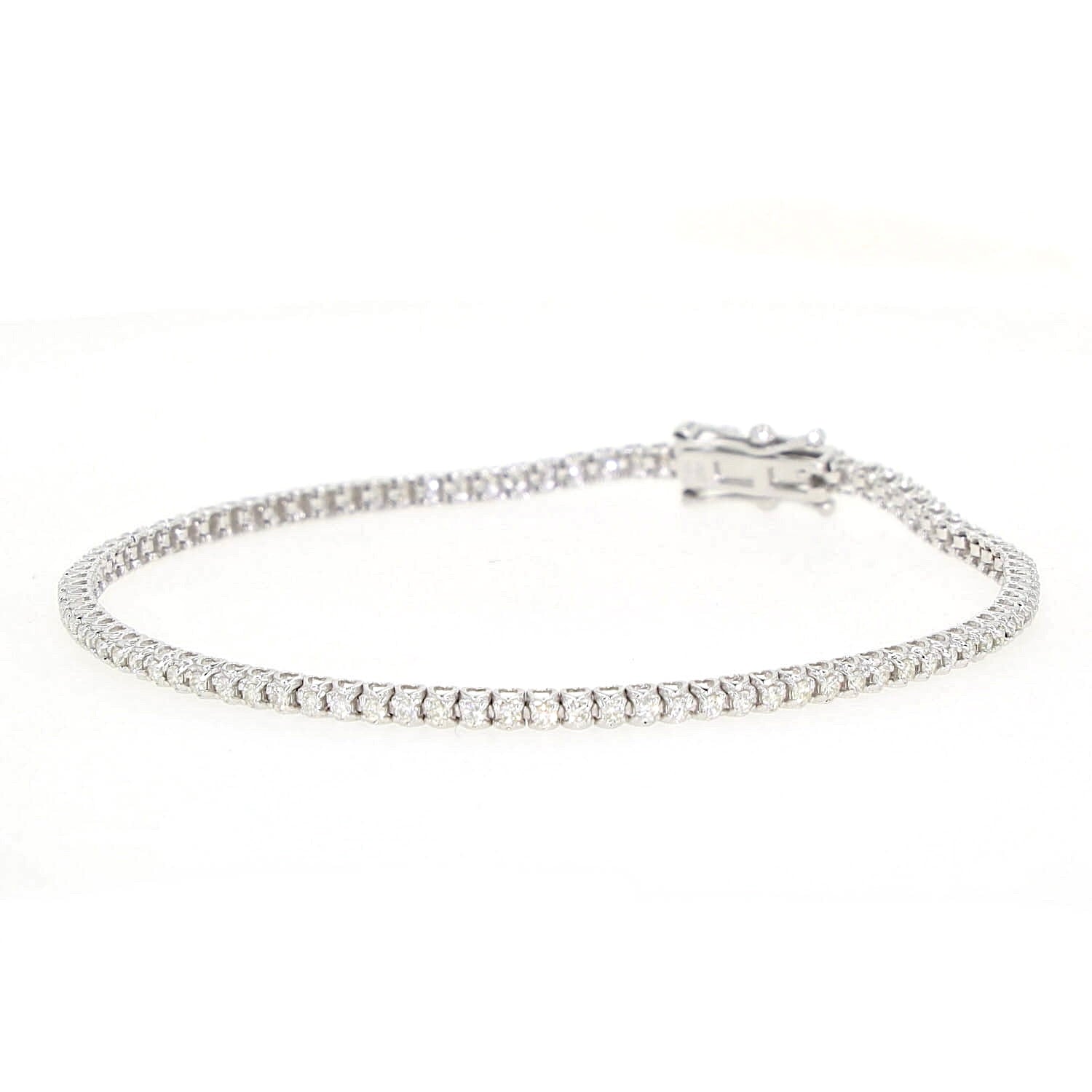 Tennisarmband in 585er Weißgold mit ca. 0,75 ct Brillanten, liegend geschlossen links gedreht