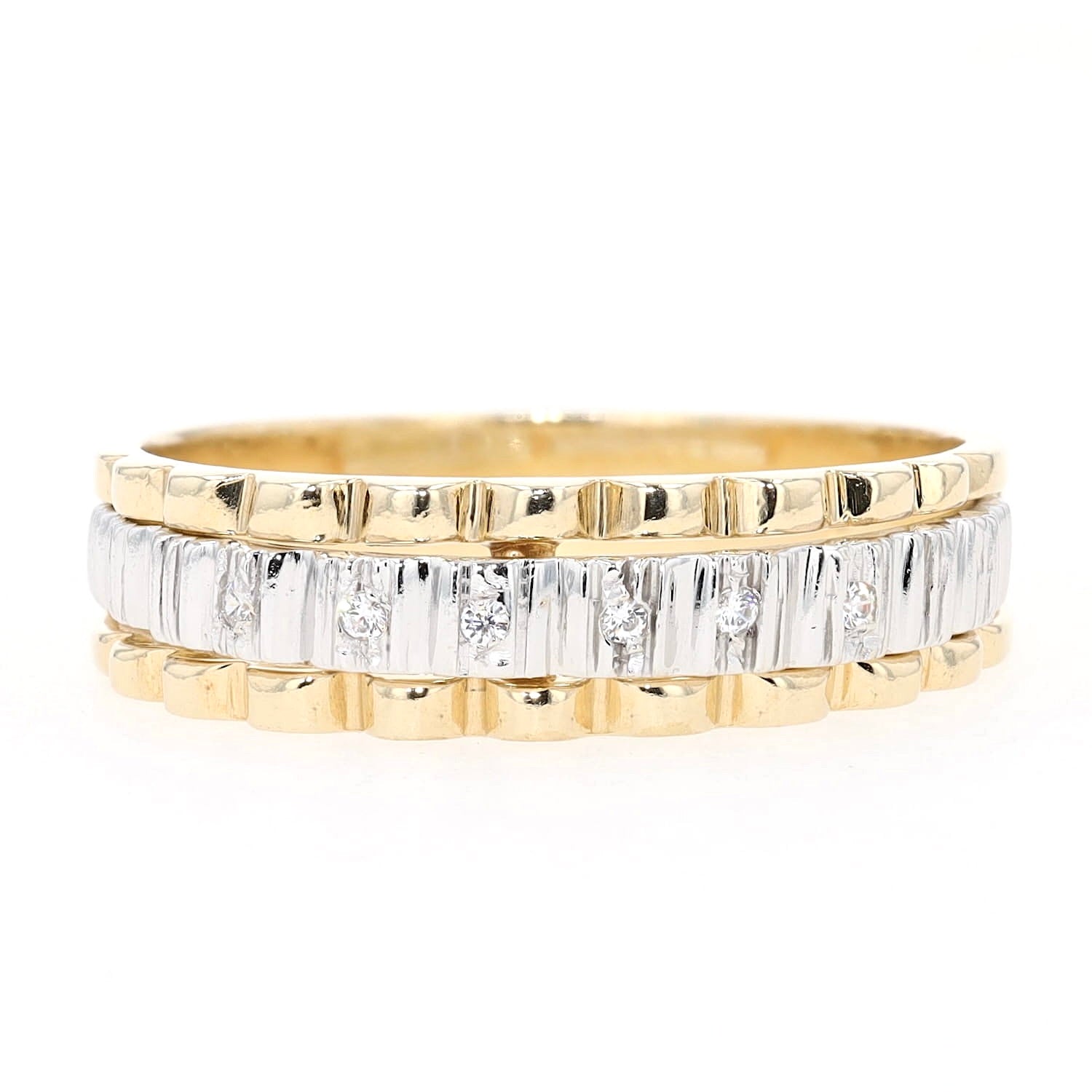 Ring in 585er Gelb- und Weißgold mit Brillanten, liegend frontal