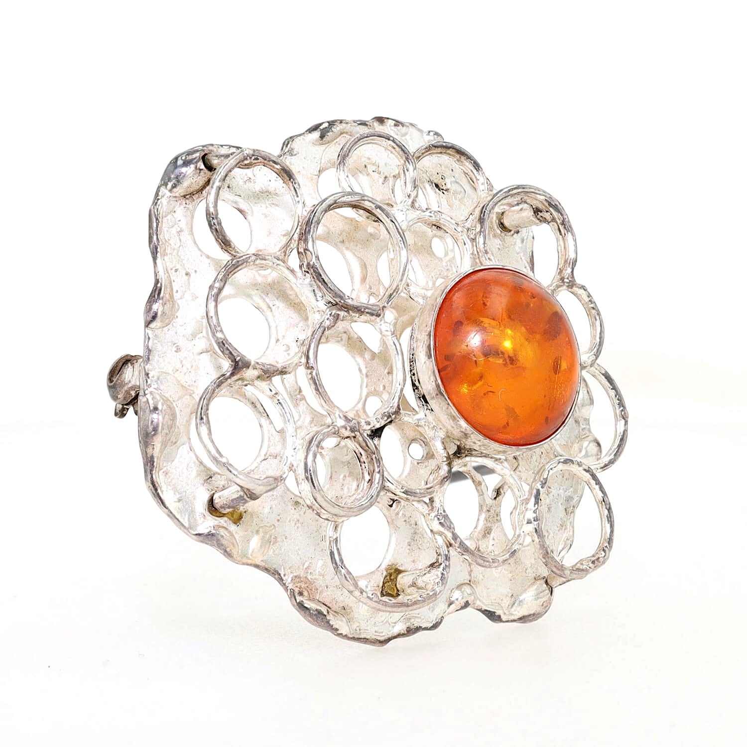 brooch from K&L Pforzheim in 835 silver with an amber, turned to the right