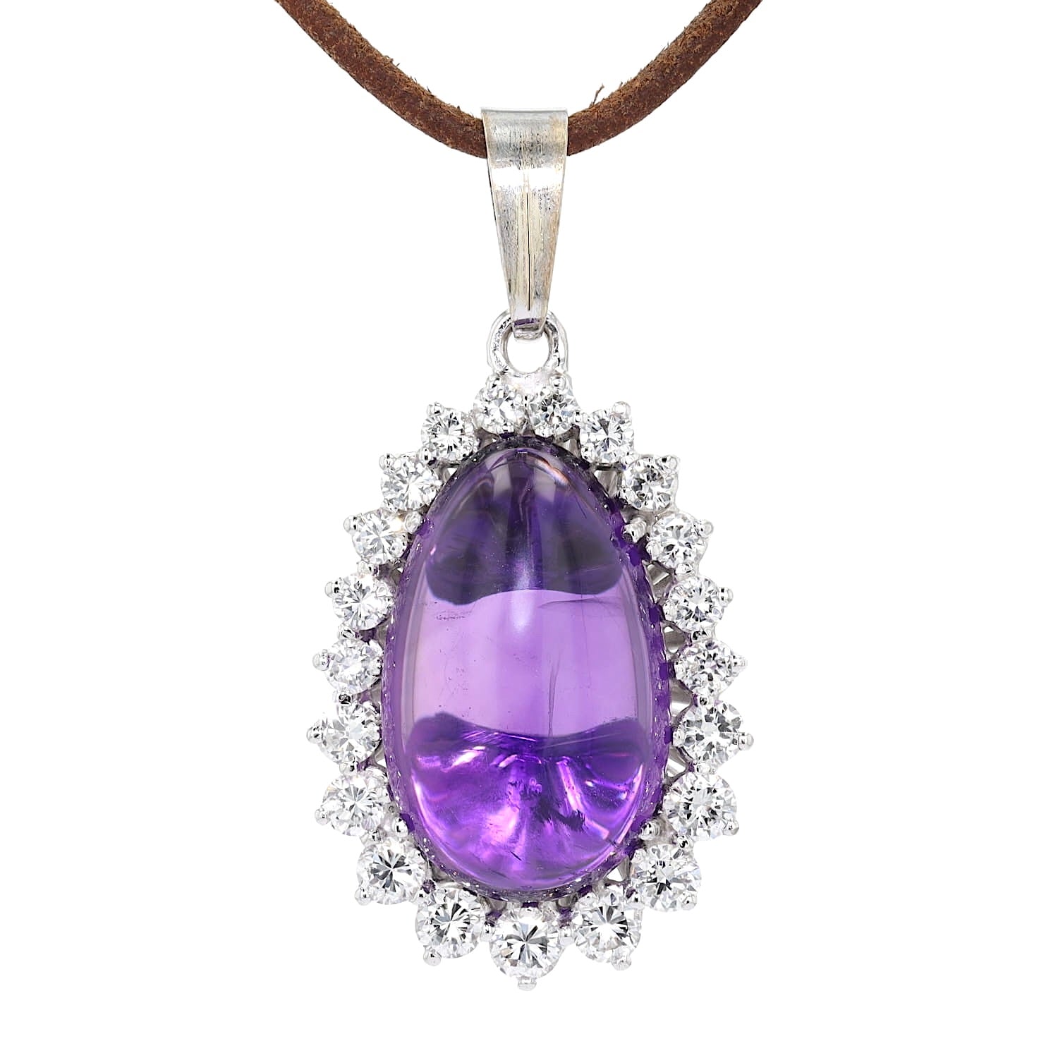 Anhänger in 585er Weißgold mit einem Amethysten in Tropfenform und ca. 1,27 ct Brillanten , hängend frontal