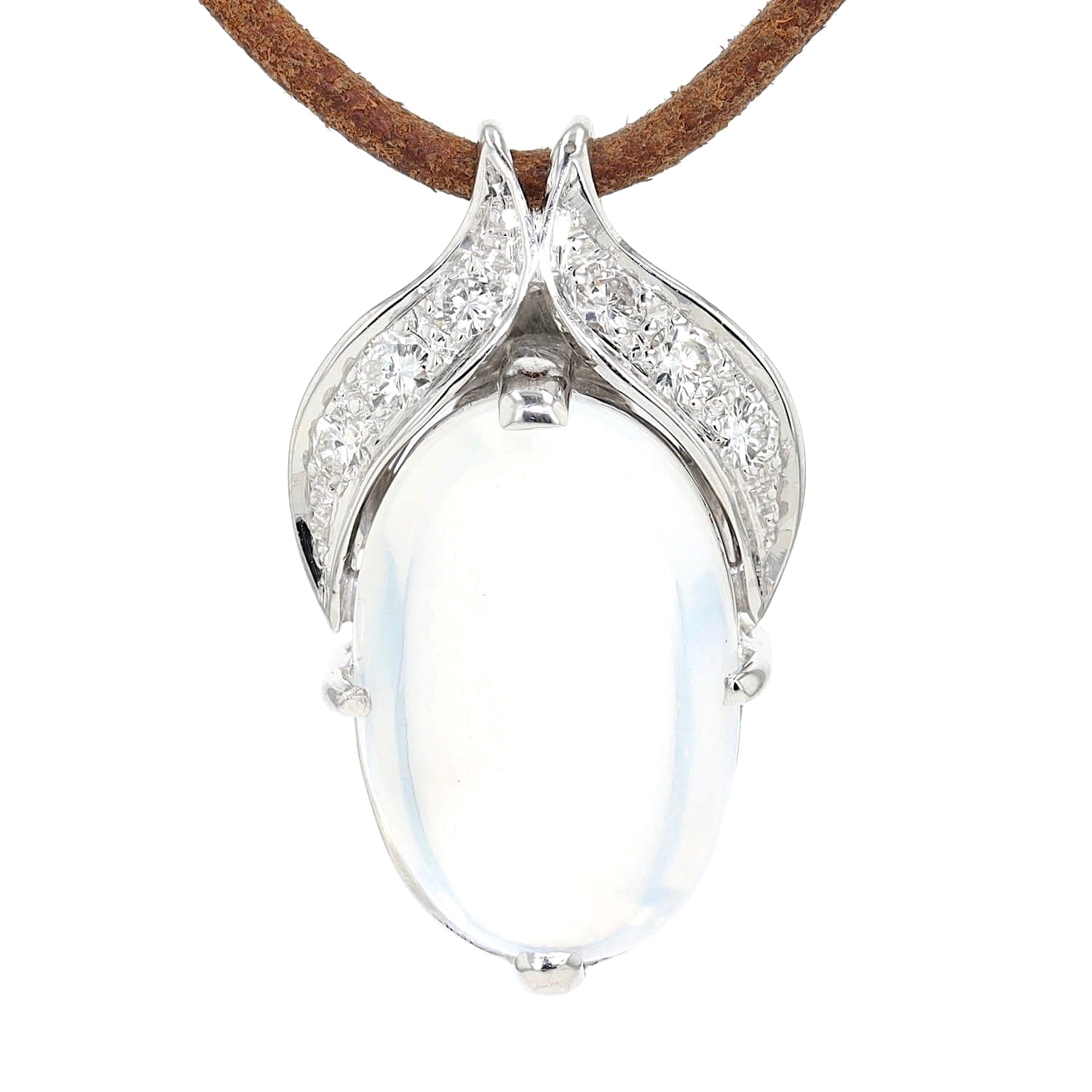Pendant in 750 white gold with a moonstone and Brilliants, hanging frontally