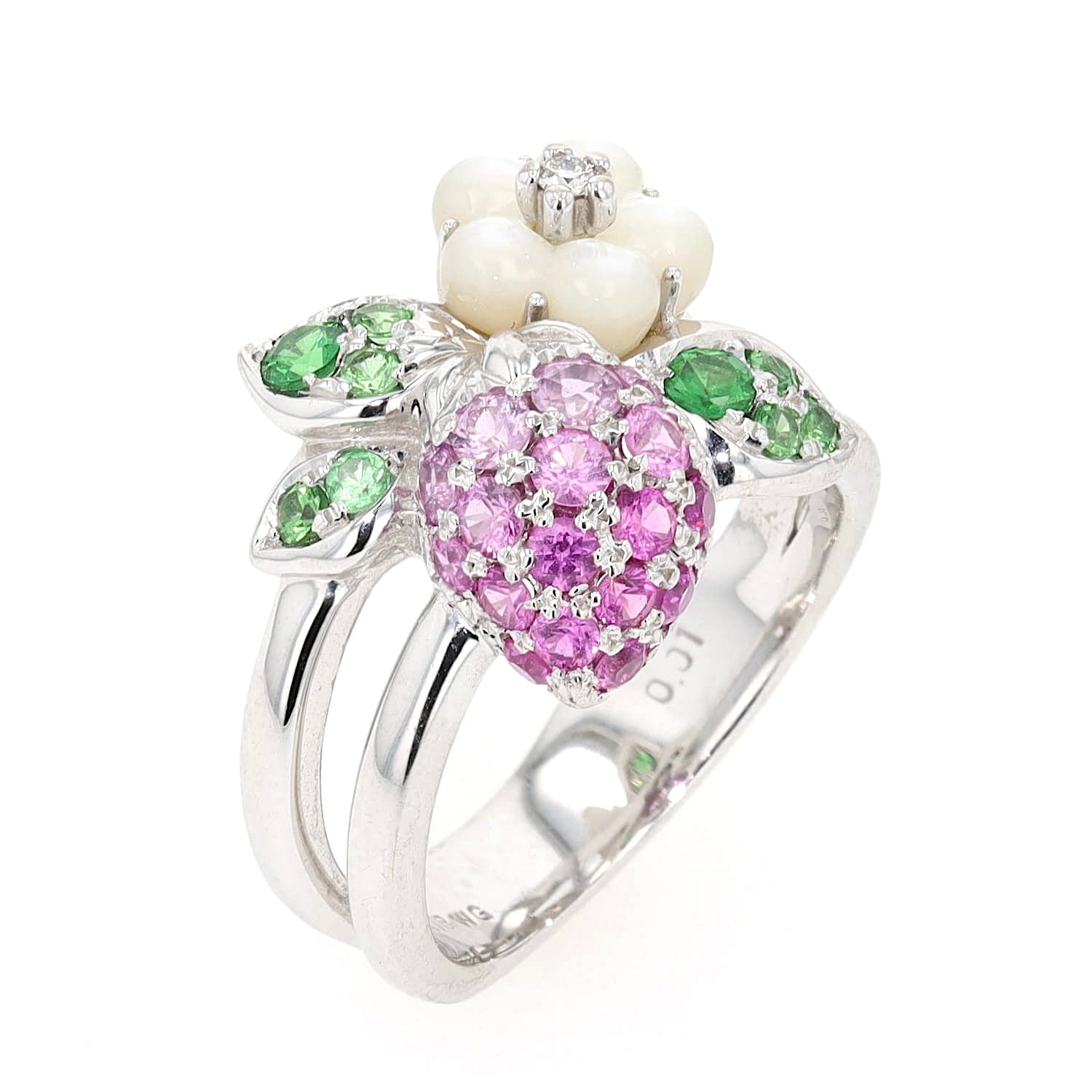 Tasaki Ring in 750er Weißgold mit Saphiren, Tsavorithen, Perlmutt und einem Brillanten, stehend