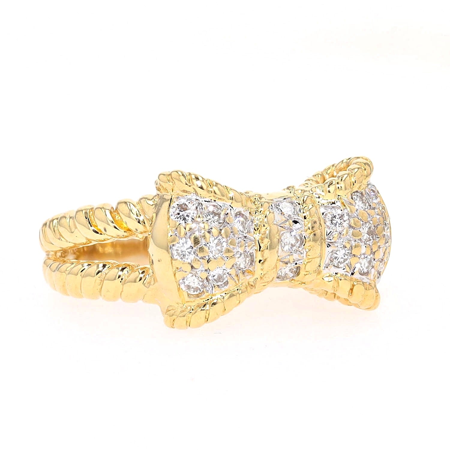 Loop ring in 750 yellow gold Brilliants, lying on the right