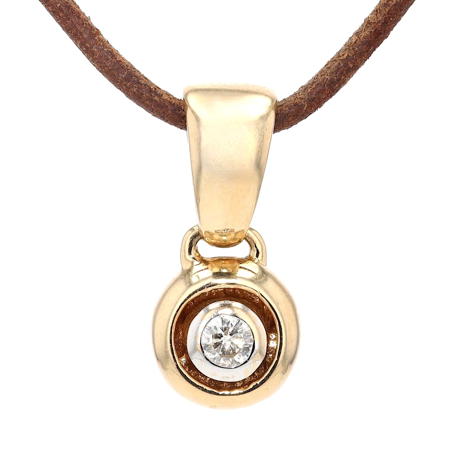 Anhänger in 585er Gelbgold mit einem Brillanten, hängend frontal