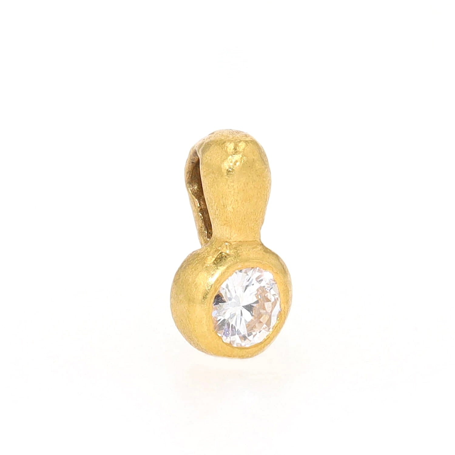 Very small pendant in 916 yellow gold with a brilliant, hanging turned right