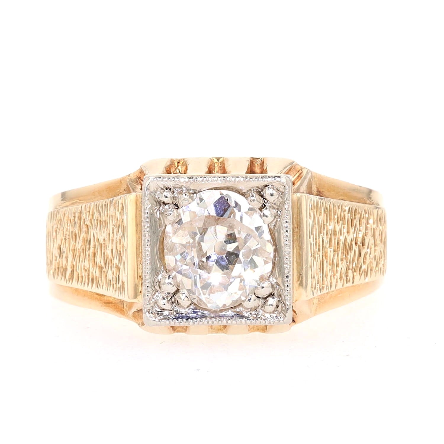 Ring in 585er Gelbgold mit einem ca. 0,95 ct Diamanten, liegend frontal