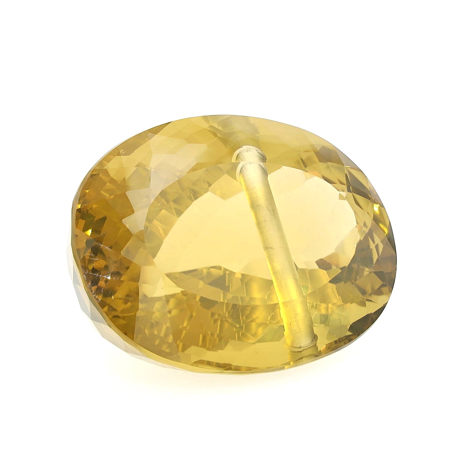 Citrine with 388 carats worn as a pendant, turned lying on the right