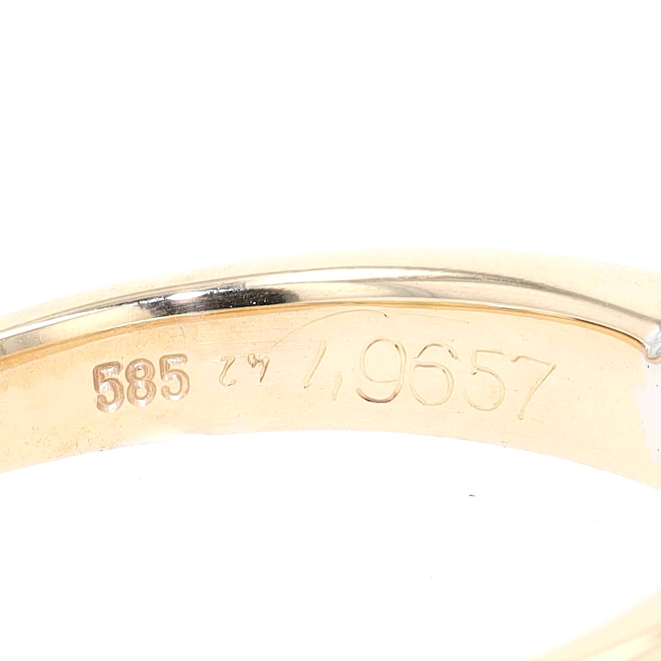 Christ Ring in 585er Gelb- und Weißgold mit einem Brillanten ca. 0,56 ct, Goldstempel und Nr.