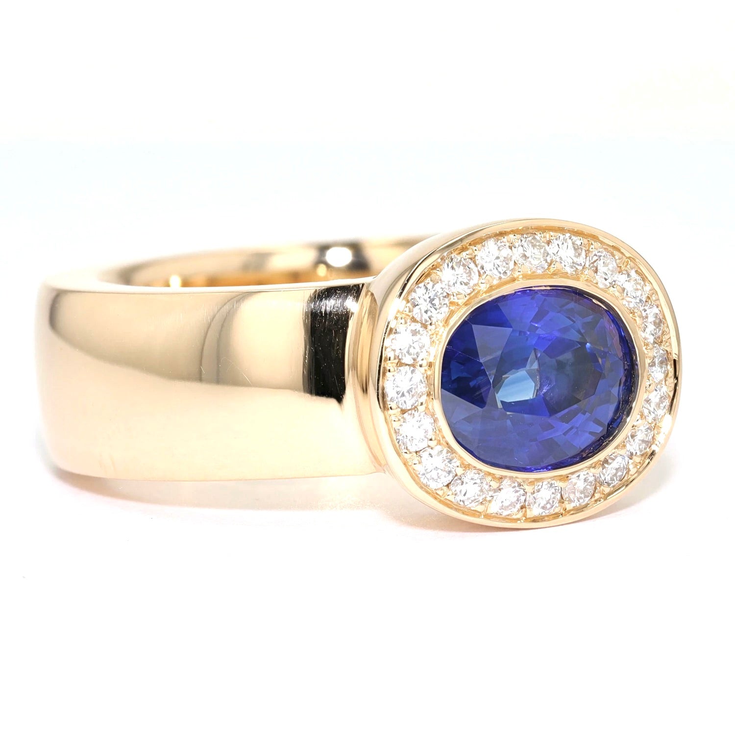 Juwelier Willer ring in 750 yellow gold Brilliants and a sapphire approx. 3.08 ct, turned lying right