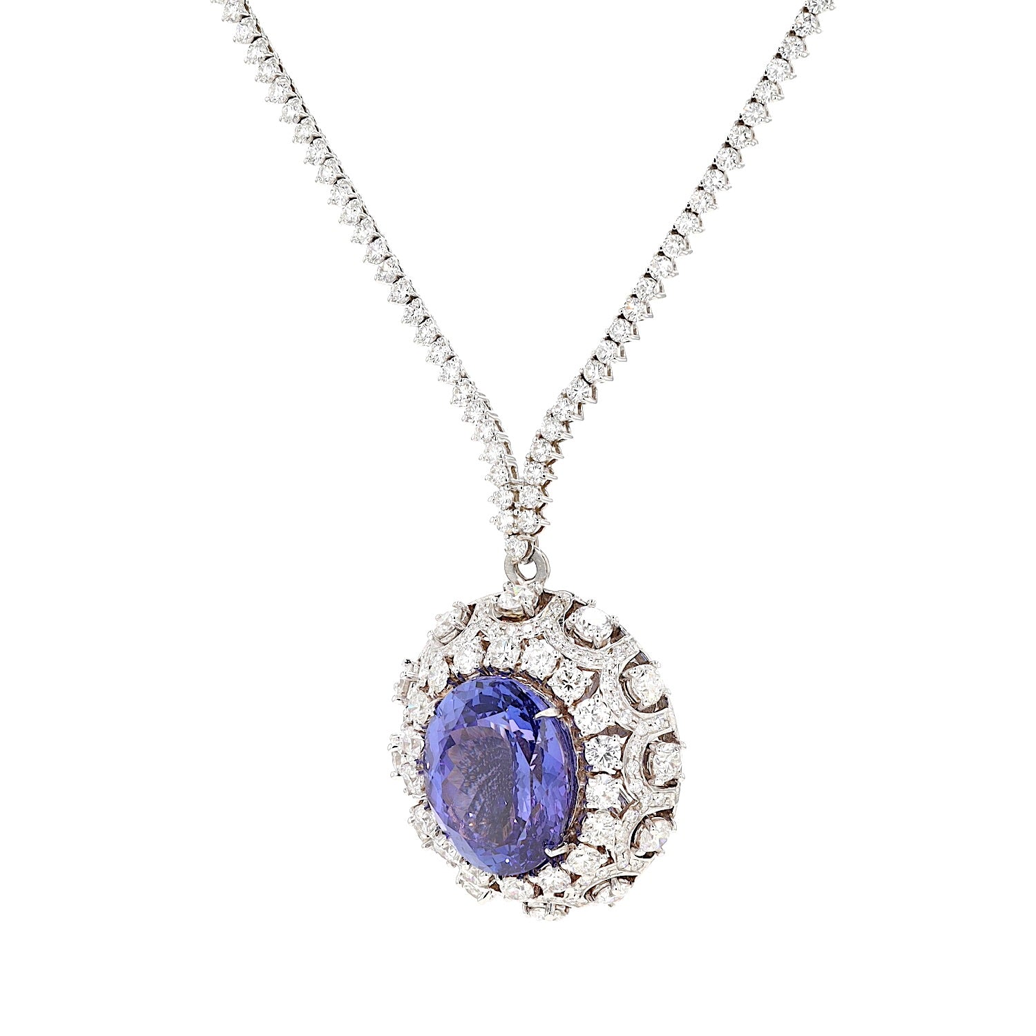 Magnificent necklace in 585 white gold with a large tanzanite and a total of approx. 10.5 carats Brilliants, hanging turned left