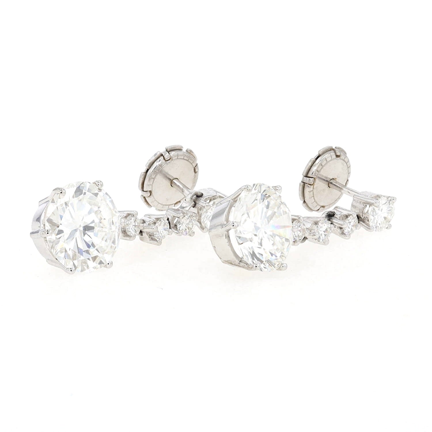 Juwelen Ohrringe in 750er Weißgold mit insgesamt 10 Brillanten, gesamt ca. 6,98 ct in feinster Qualität, liegend in gleicher Richtung