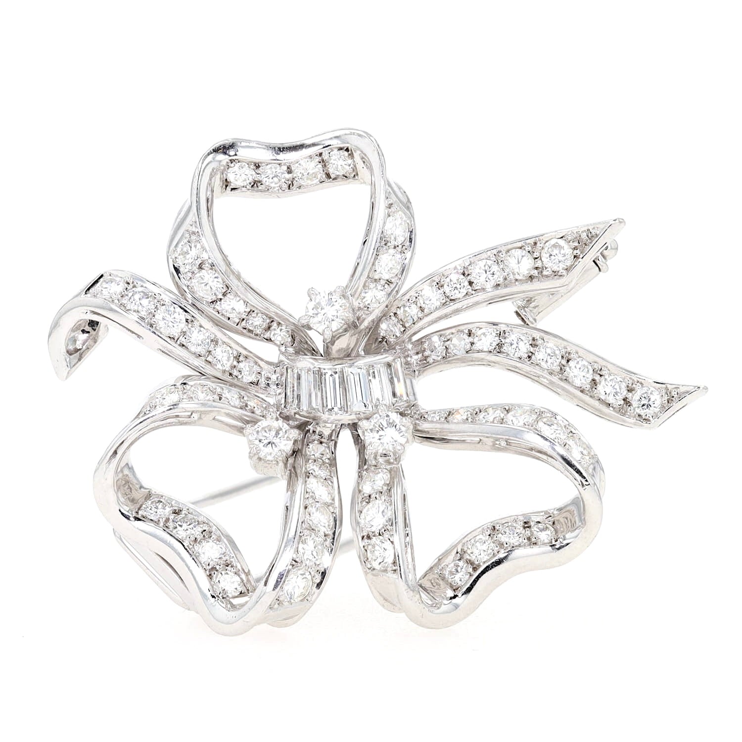 Bow brooch in 750 white gold with a total of approx. 1.9 ct Brilliants and diamonds, standing frontally