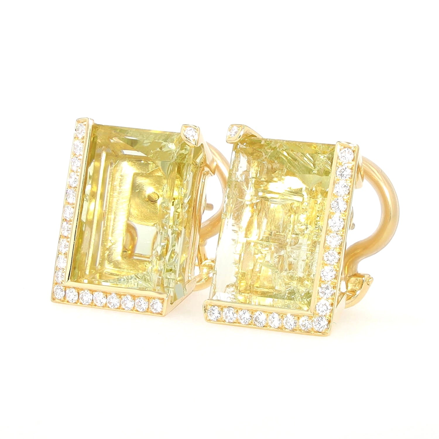 Exklusive Ohrstecker in 750er Gelbgold mit 2 Heliodoren und Brillanten, liegend links gedreht