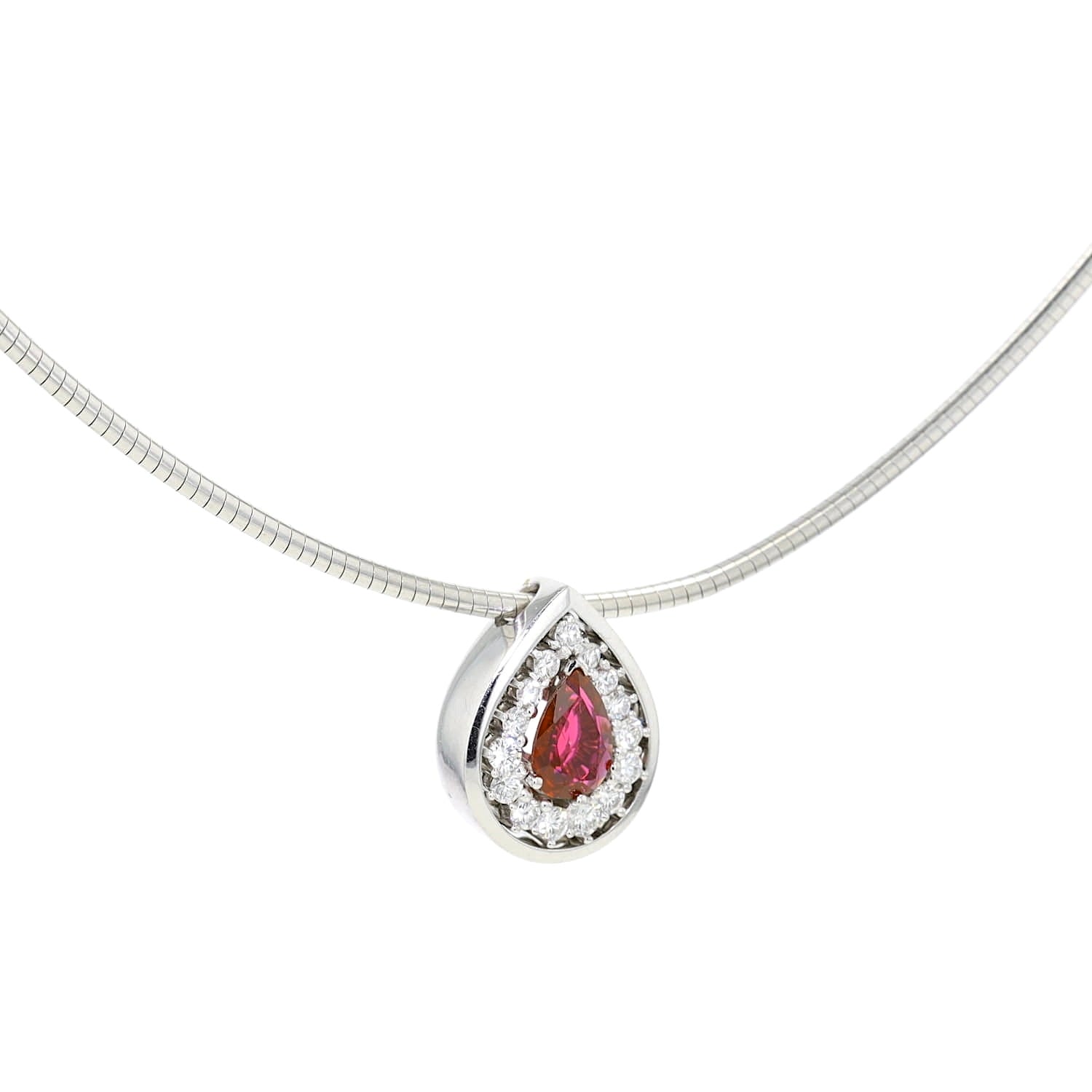 Chain with a pendant in 750 white gold with a ruby and Brilliants, hanging turned right