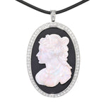 Pendant in 750 white gold with onyx plate, precious opal and brilliants