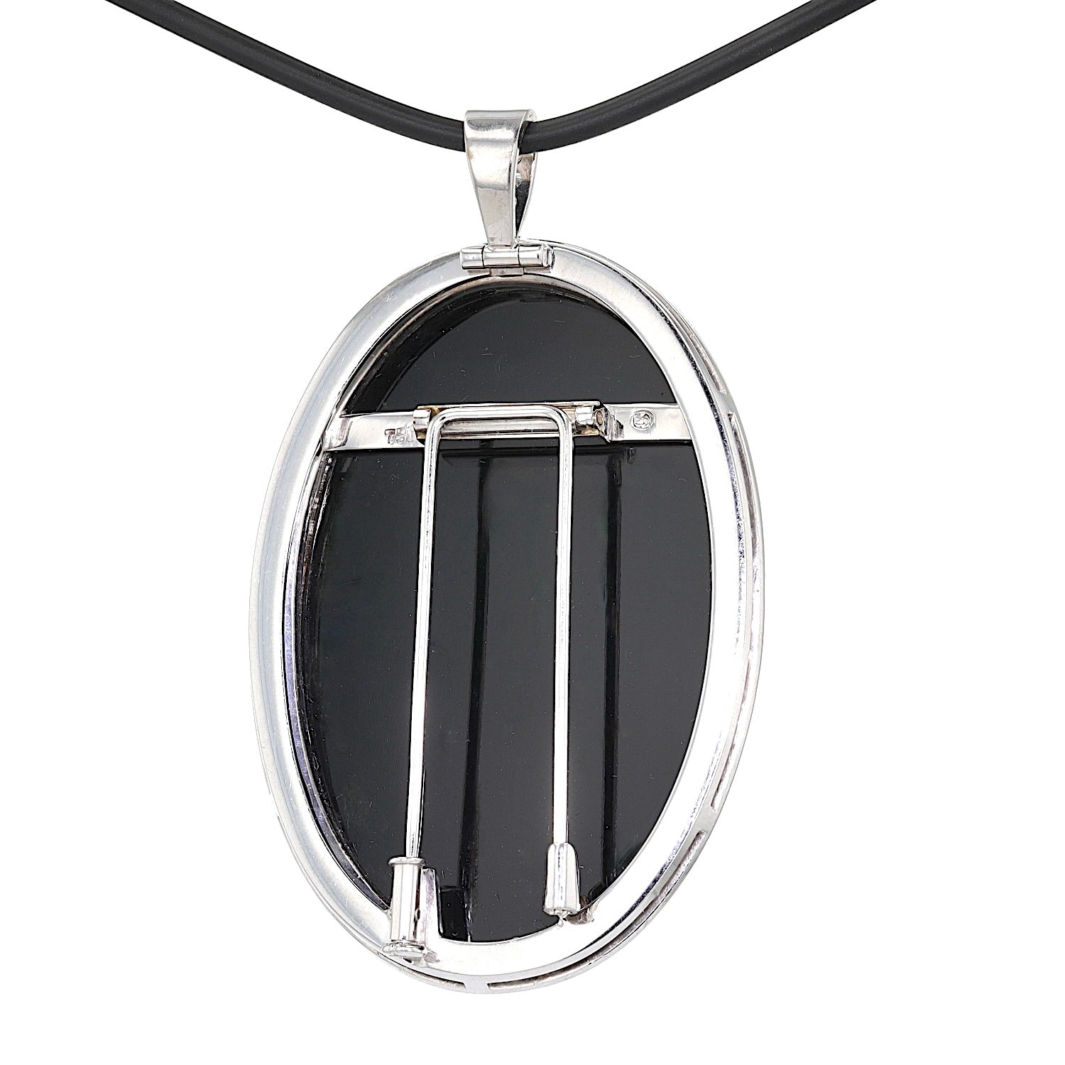 Pendant in 750 white gold with onyx plate, precious opal and brilliants